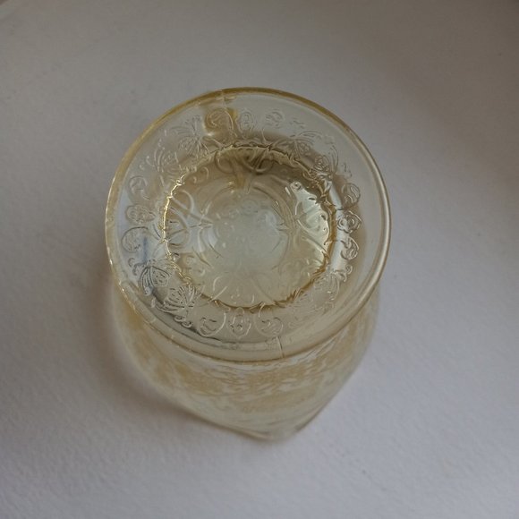 Vintage Hazel Atlas Depression Glass Florentine #2 Poppy Yellow Footed Creamer - Picture 7 of 8